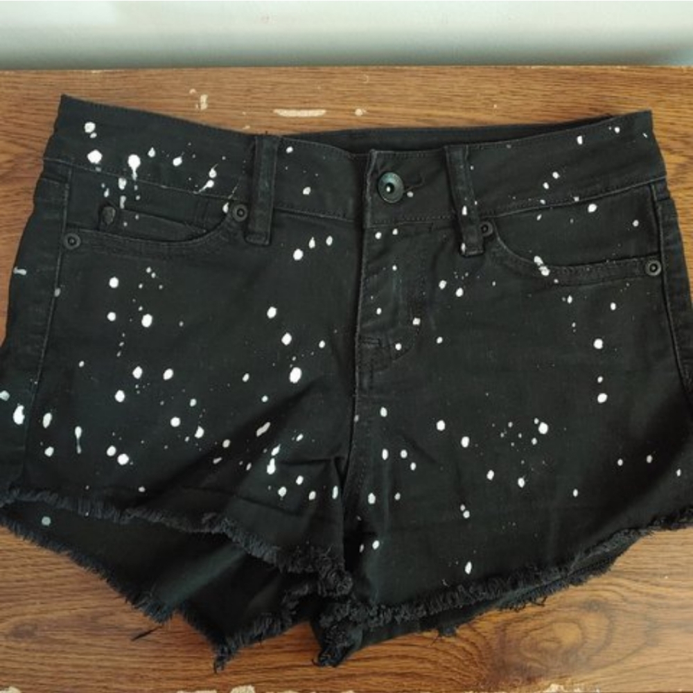 Blackheart Low-Rise Shorts